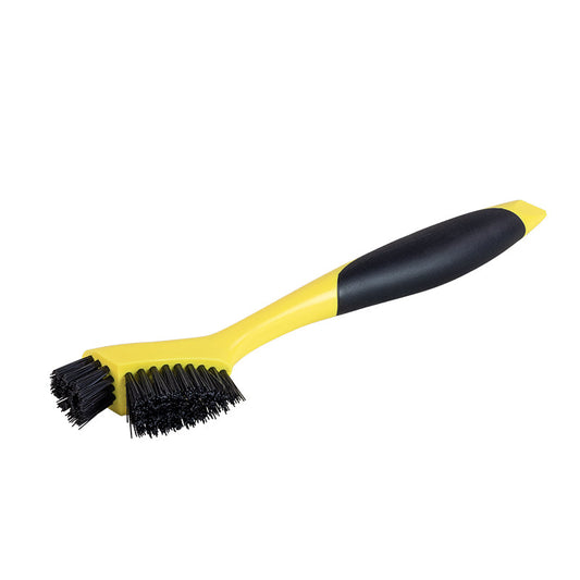 Angled view of brush, showing a clear picture of bristles.
