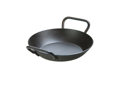 Circular pan with 2 loop handles and slanted edges.