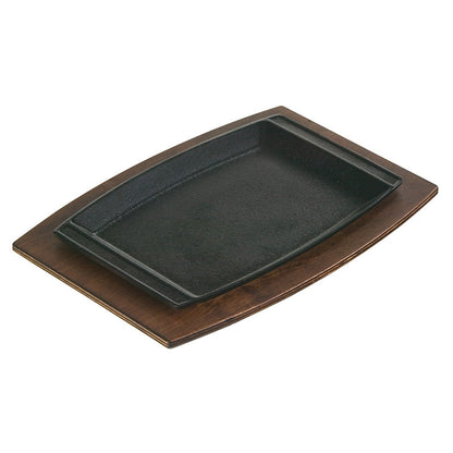 Cast iron griddle on underliner.