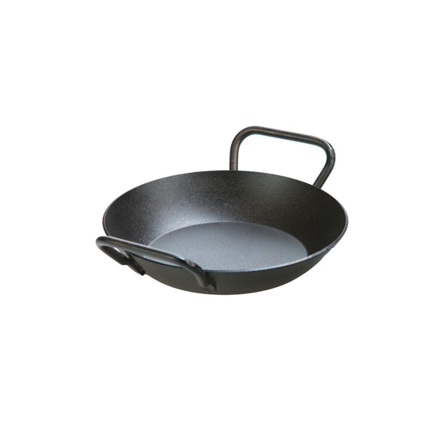 Circular pan with 2 loop handles and slanted edges.